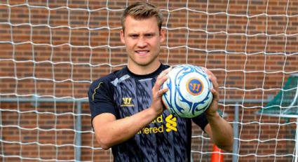 Миньоле хвърли ръкавицата на Рейна