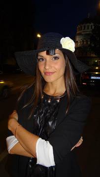 Веси Бонева и трите бухалчета