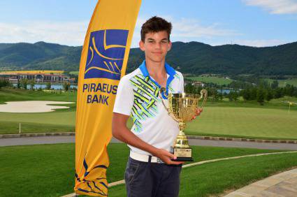 16-годишен спечели държавния шампионат по голф за аматьори 2013