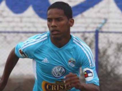 18-годишен перуански футболист почина по време на мач