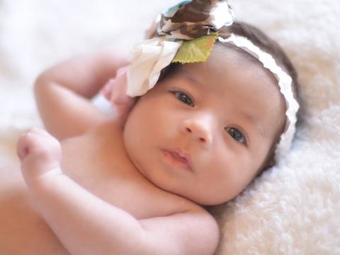 Какво да подарим на новородено бебе