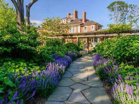 В къщата на Ричард Гиър