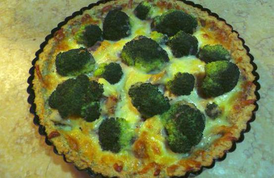Киш с броколи и пиле