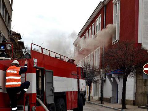 89-годишен загина при пожар в Ловеч