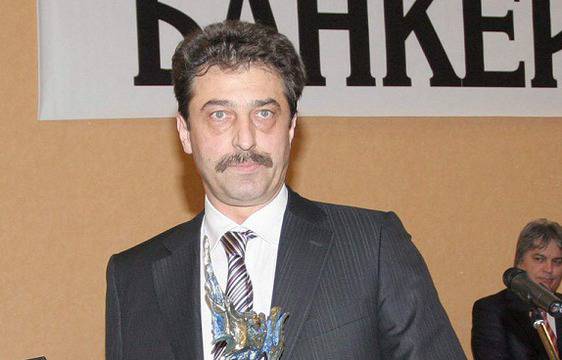 Цветан Василев купува „Токуда банк“