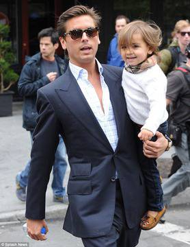 Синът на Кортни Кардашиян не е от Скот Дисик