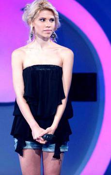 Вили Стоянова: Аня Пенчева се месеше във връзката ни с Ачо!