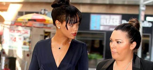 Rihanna не е отказала да плати погребението на баба си