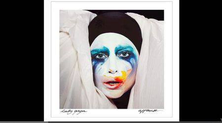 Лейди Гага пусна седмица по-рано първия сингъл от новия си албум