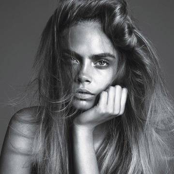 Гола и откровена: Кара Делевин (18+)