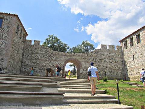 Най-старата възстановена крепост в България отвори врати