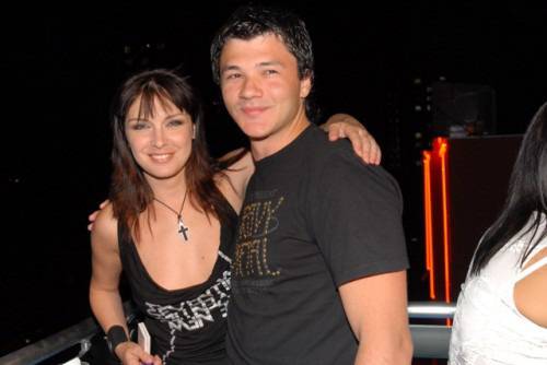 Жени Калканджиева се развежда