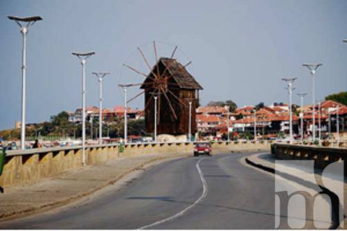 Несебър отбелязва празника си с грандиозно 3D mapping шоуНесебър отбелязва празника си с грандиозно 3D mapping шоу