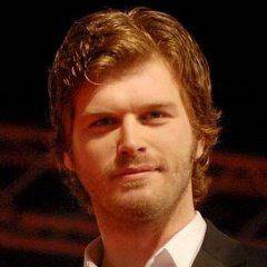 Къванч Татлъту се завръща с необичайна роля