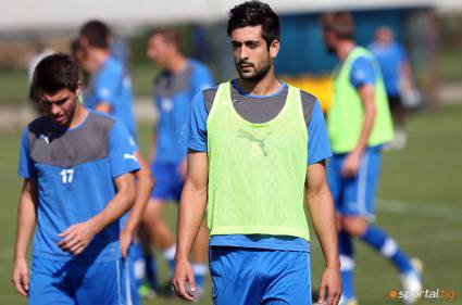 Алехандро Перес в групата на Левски за Черно море, Нуно Пинто аут