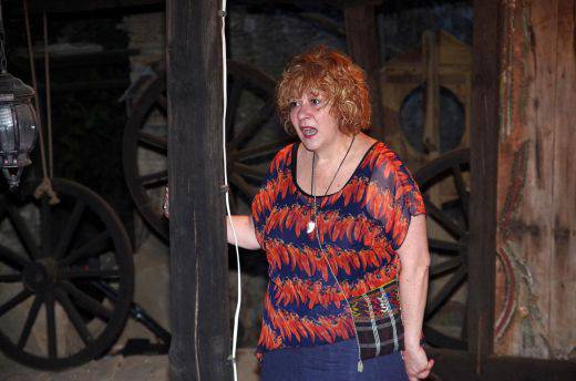 Пиха вино за Невена Коканова