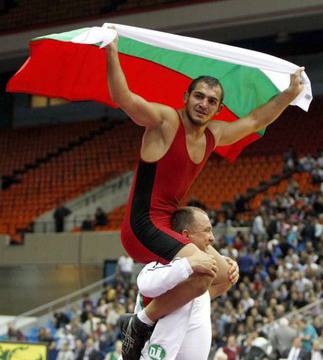 Д-р Стефан Стругаров: Мишо Ганев беше прободен в корема и гърба, но се възстанови за три месеца