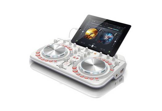 Pioneer представи компактен DJ-ски пулт за iPhone и iPad