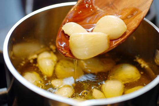 Чесънът срерщу болки в ставите