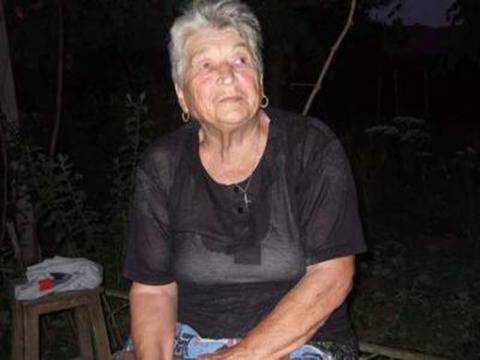 Баба Мита Влаева лекува с яйце и брашно