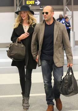 Роузи Хънтингтън-Уайтли: С Джейсън съм! видяна 4030 коментари 4