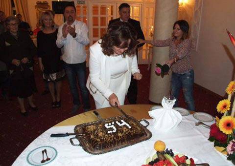 Ana Bekuta отпразнува 54-я си рожден ден – Ex-Yu музика: сръбска музика, биографии, дискографии, текстове на песни, новини