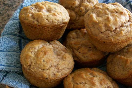 Мъфини с пъпеш и овесени ядки