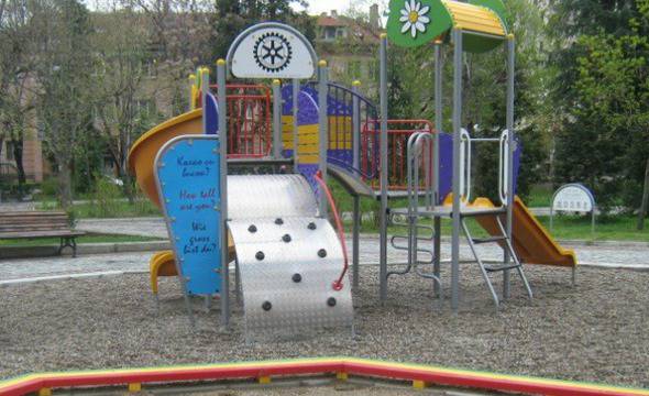 Застрояват детска площадка в столичния квартал „Младост” 4