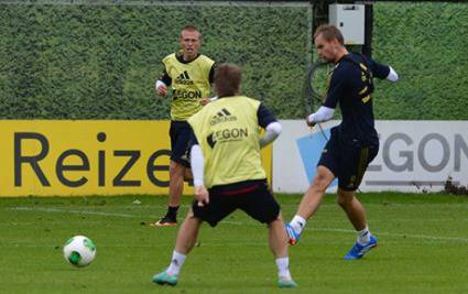 Де Йонг се връща в игра по-рано от очакваното