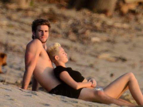 Майли Сайръс и Лиъм Хемсуърт официално се разделиха