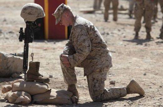 Военен загина при мистериозен инцидент в база на морската пехота на САЩ