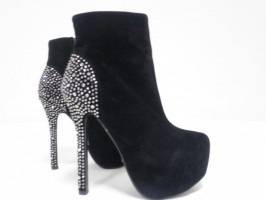 Обувки за подарък