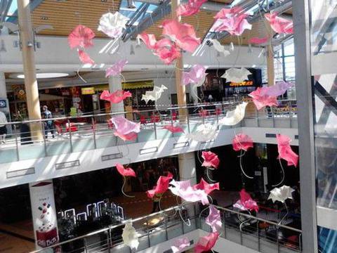 Обират молове с фолио