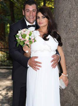 Евгени Будинов: Деян Донков хвана жартиера на булката ми!