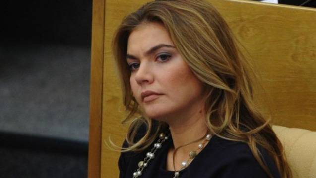 Кремъл опроверга слухове, че Путин се е оженил за Алина Кабаева