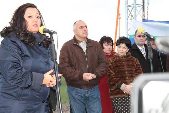 Бойко заряза Лили Павлова