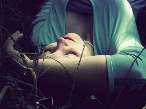 Билки, които помагат при безсъние