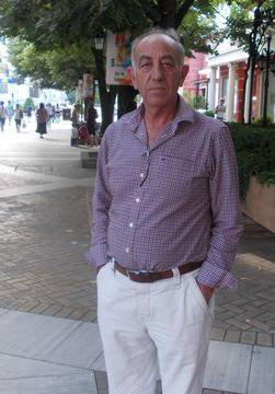 64-годишният доктор Али ел Кадри – Сириец по рождение, докторът от 30 години се смята за хасковлия