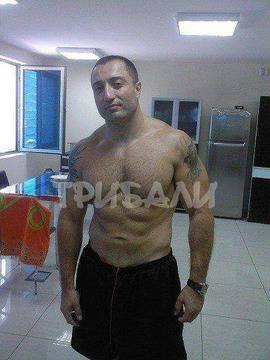 Митьо Очите се уредил с кола от Министерството на земеделието