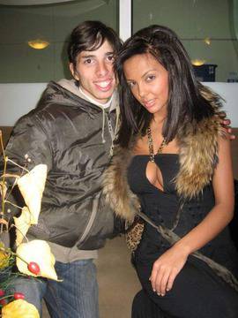 “Ловецът на звезди” Веско Любенов: Венета Райкова е тъпа кучка, като й изскочих, щеше да хвърли топа!