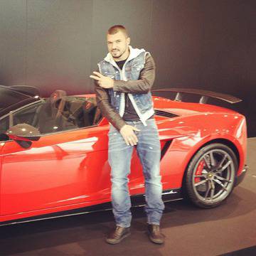 На кого отива повече: Валери или Джош видяна 3596 коментари 6