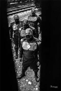 „Крашбрейк“ пуснаха сингъл от първия си албум