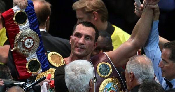 Кличко отсвири Кобрата, следващият му мач няма да е с българина