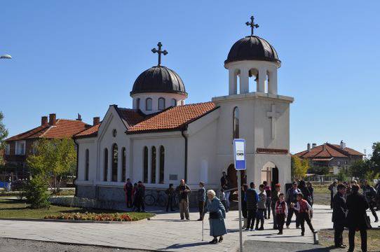 Долно Езерово се сдоби с църква век след основаването си