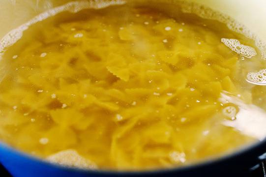 Лазаня с пилешко на тиган