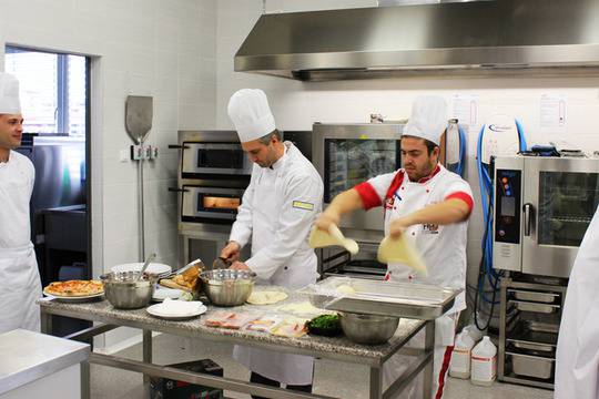 На гости на „МЕТРО Академия“