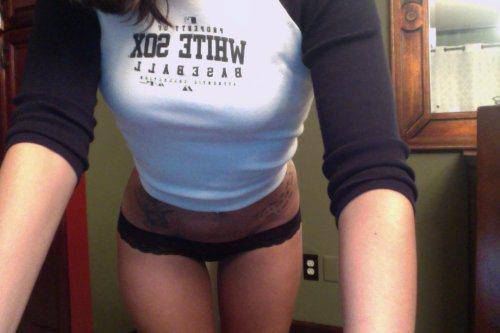 Свещената извивка между женските крака