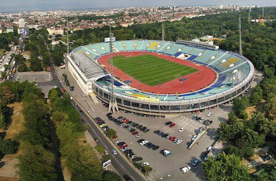 В 14-ата минута на България-Чехия стадионът ще гърми „Оставка за Орешарски“