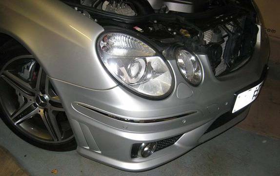 Демонтаж и монтаж на предна броня на Mercedes W211 – Mercedes-Benz Bulgaria Forum