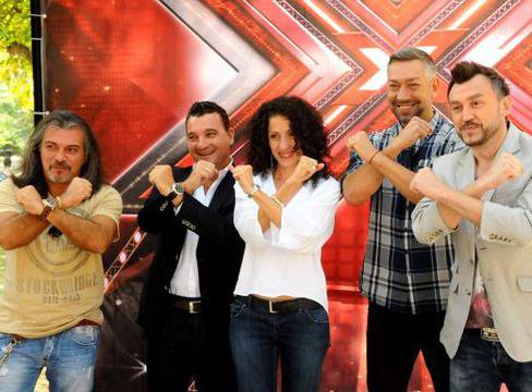 Нова тв и bTV се състезават кой да направи по-тъпо предаване